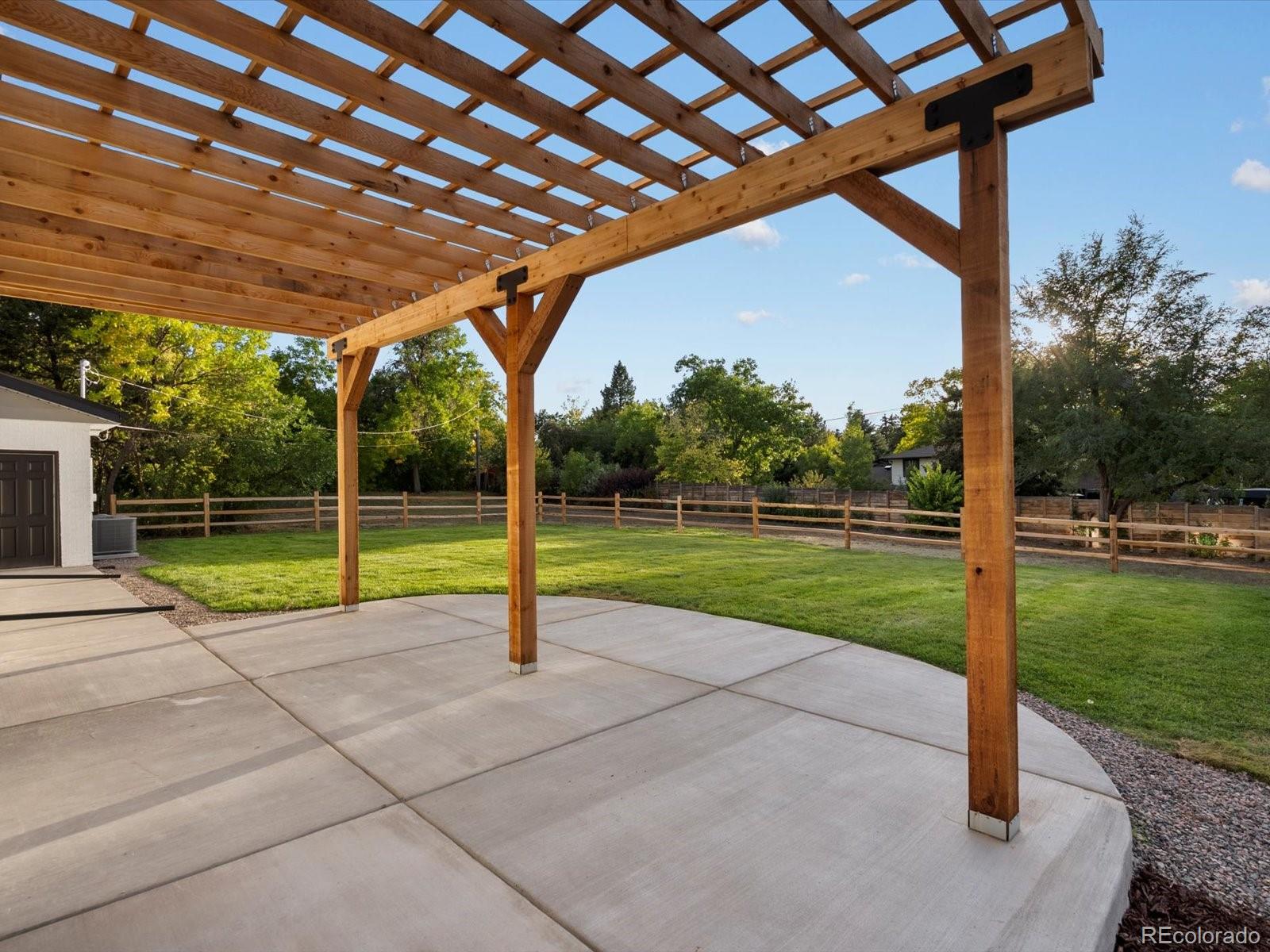 Greenwood Village, Colorado, 80111, United States, 5 Bedrooms Bedrooms, ,4 BathroomsBathrooms,Residential,Active,1952613