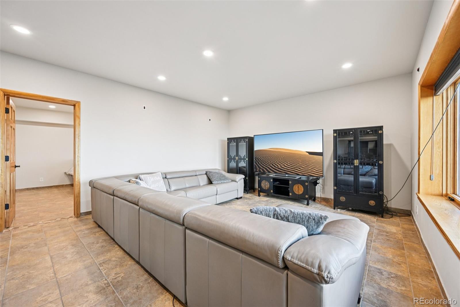 Manitou Springs, Colorado, 80829, United States, 6 Bedrooms Bedrooms, ,6 BathroomsBathrooms,Residential,Active,1997562