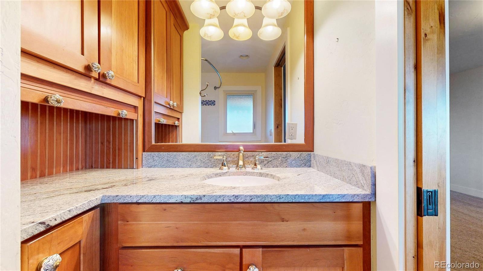 Littleton, Colorado, 80125, United States, 4 Bedrooms Bedrooms, ,5 BathroomsBathrooms,Residential,Active,2007000