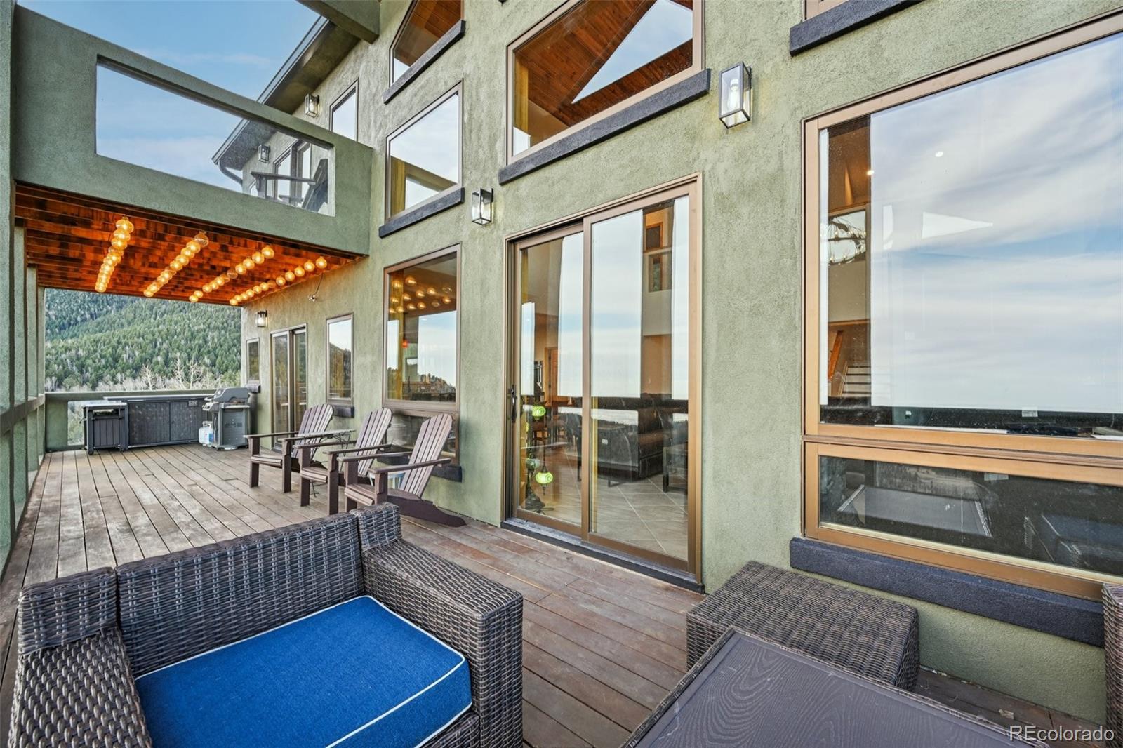 Manitou Springs, Colorado, 80829, United States, 6 Bedrooms Bedrooms, ,6 BathroomsBathrooms,Residential,Active,1997562