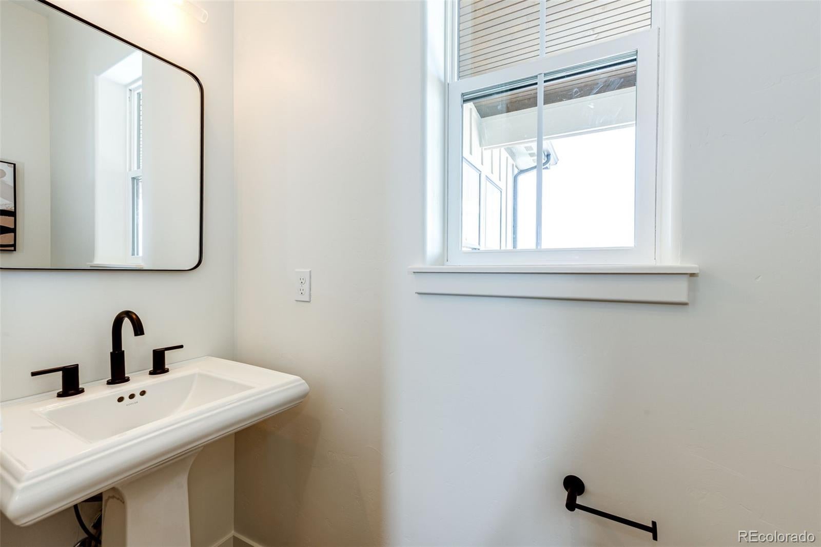 Byers, Colorado, 80103, United States, 3 Bedrooms Bedrooms, ,3 BathroomsBathrooms,Residential,Active,1880353