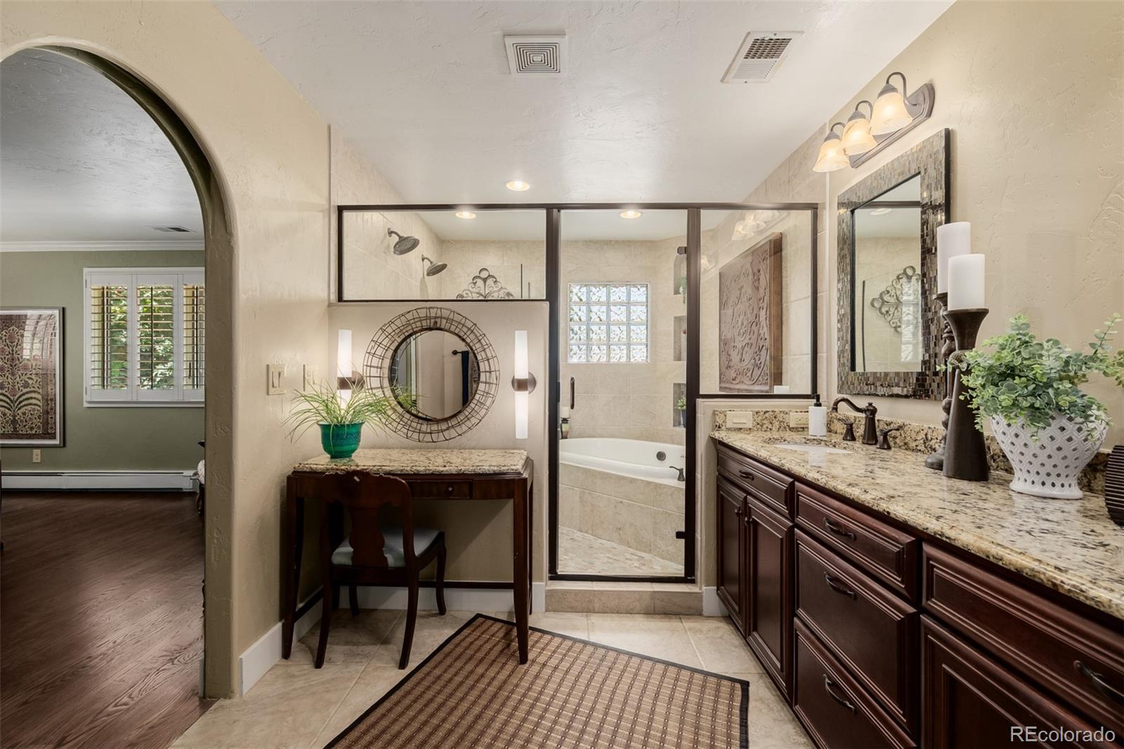 Greenwood Village, Colorado, 80121, United States, 4 Bedrooms Bedrooms, ,5 BathroomsBathrooms,Residential,Active,1888462