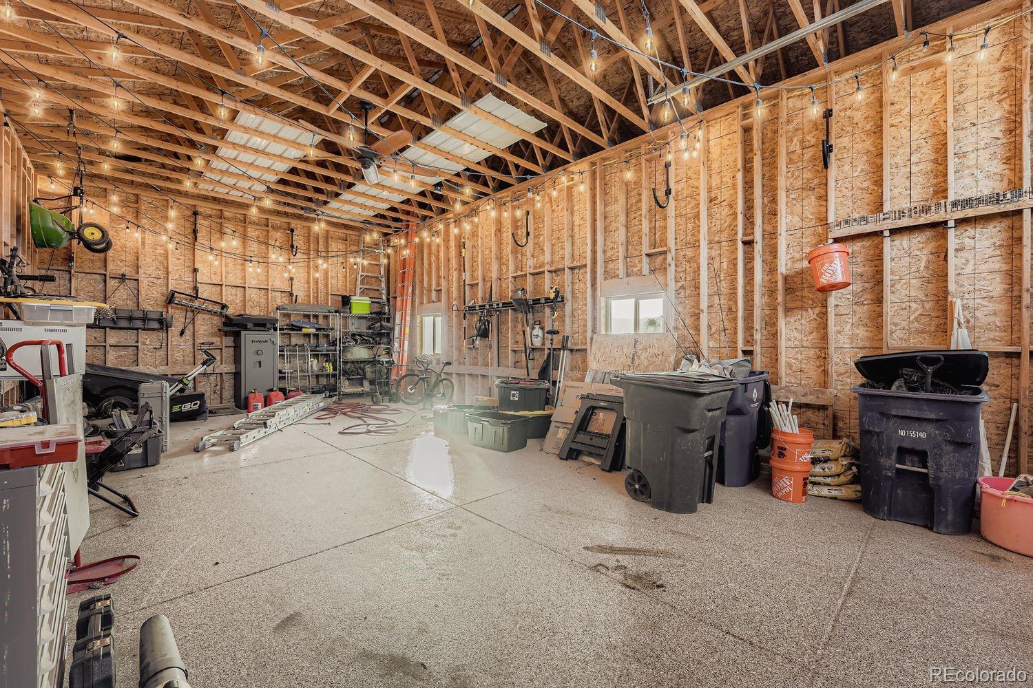 Littleton, Colorado, 80125, United States, 4 Bedrooms Bedrooms, ,5 BathroomsBathrooms,Residential,Active,2008311