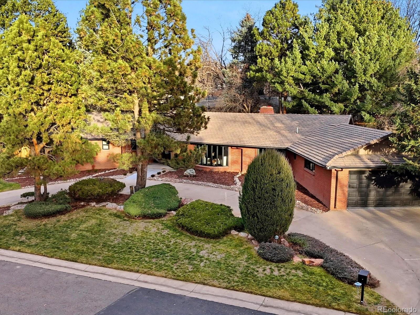 Englewood, Colorado, 80113, United States, 4 Bedrooms Bedrooms, ,5 BathroomsBathrooms,Residential,Active,2006786