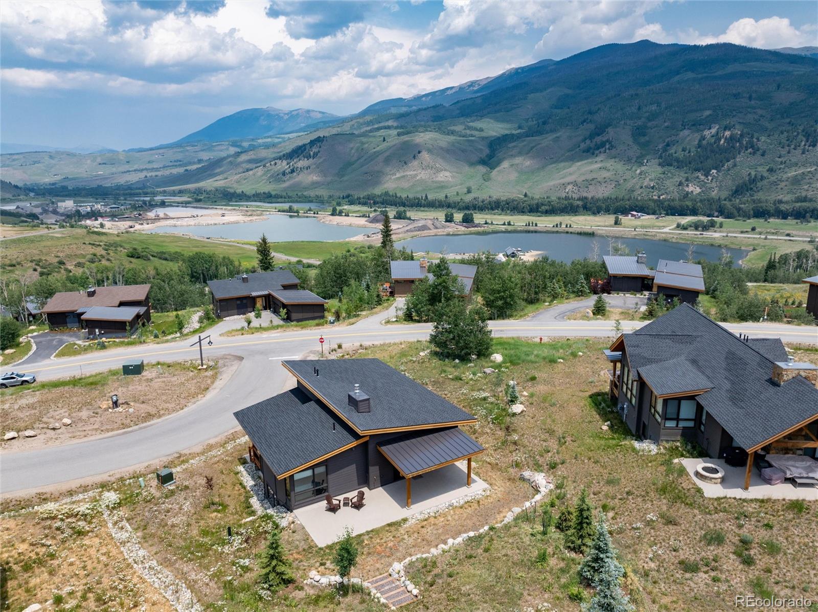 Silverthorne, Colorado, 80498, United States, 3 Bedrooms Bedrooms, ,3 BathroomsBathrooms,Residential,Active,1823934