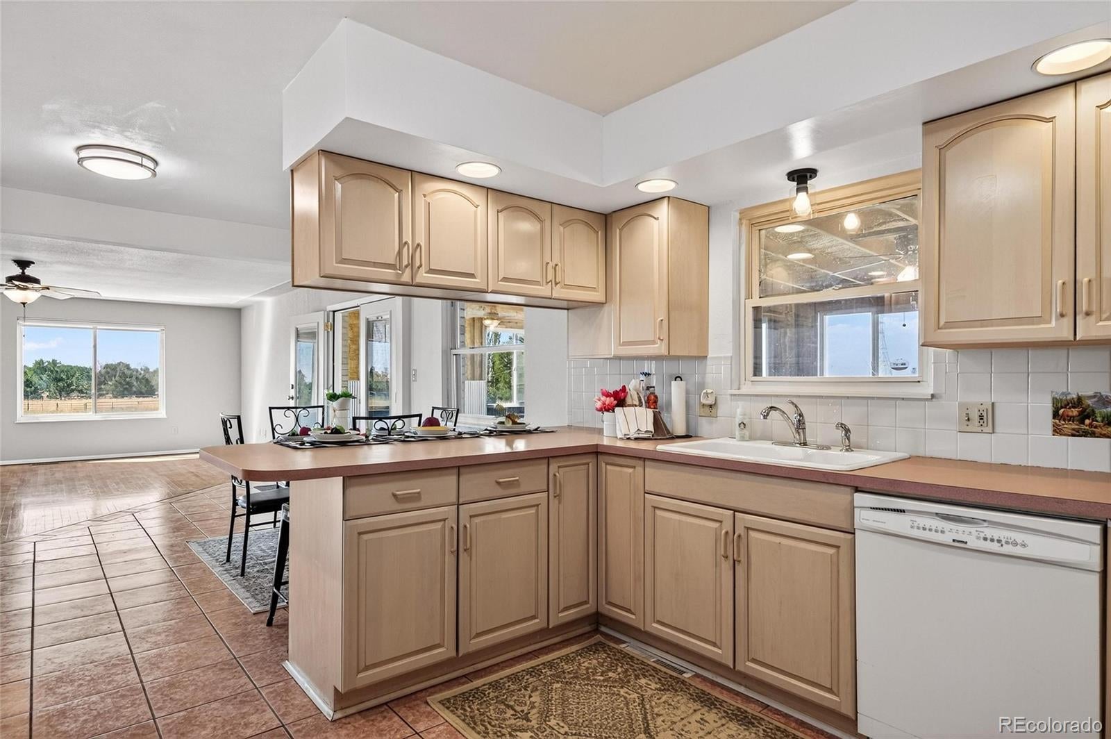 Fort Lupton, Colorado, 80621, United States, 3 Bedrooms Bedrooms, ,3 BathroomsBathrooms,Residential,Active,1927683