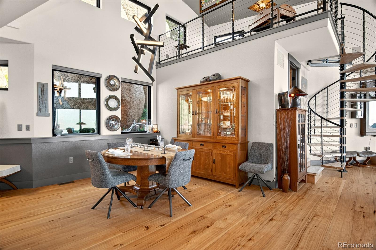 Manitou Springs, Colorado, 80829, United States, 4 Bedrooms Bedrooms, ,3 BathroomsBathrooms,Residential,Active,1933732