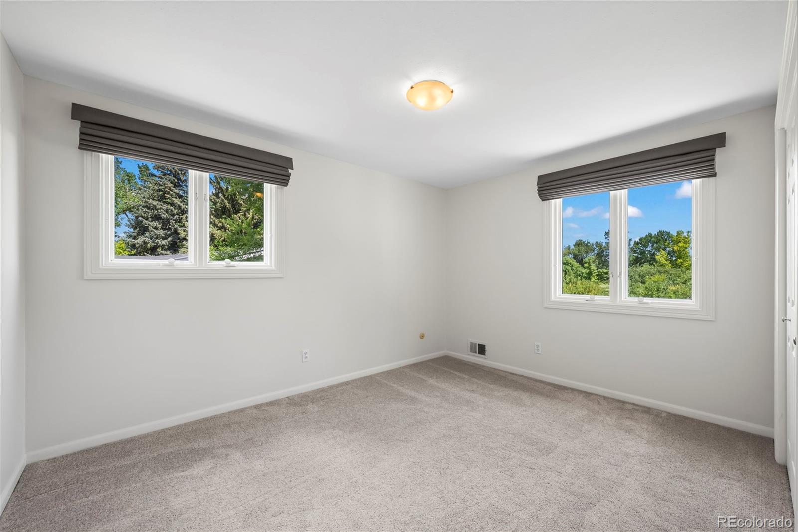 Boulder, Colorado, 80301, United States, 5 Bedrooms Bedrooms, ,4 BathroomsBathrooms,Residential,Active,1944111