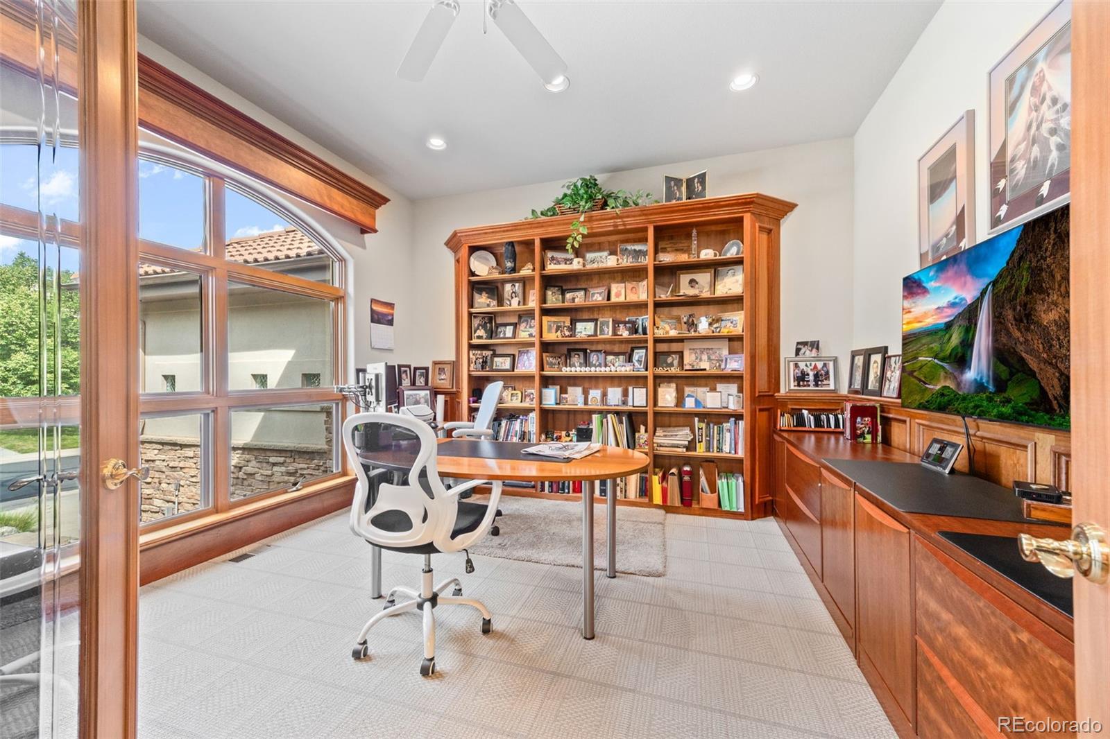 Lone Tree, Colorado, 80124, United States, 4 Bedrooms Bedrooms, ,5 BathroomsBathrooms,Residential,Active,1909066