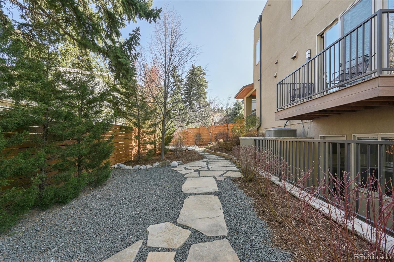Boulder, Colorado, 80302, United States, 5 Bedrooms Bedrooms, ,6 BathroomsBathrooms,Residential,Active,1944020