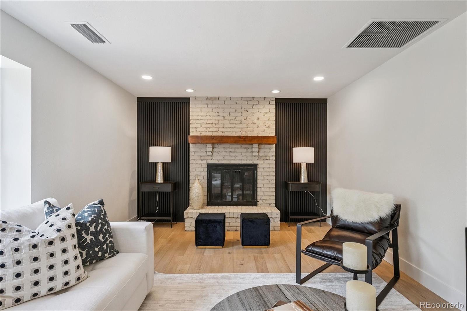 Denver, Colorado, 80237, United States, ,4 BathroomsBathrooms,Residential,Active,1894229