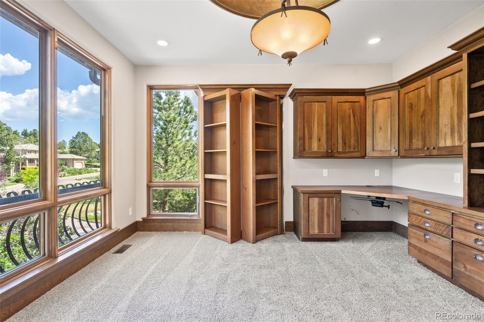 Colorado Springs, Colorado, 80919, United States, 4 Bedrooms Bedrooms, ,4 BathroomsBathrooms,Residential,Active,1909853