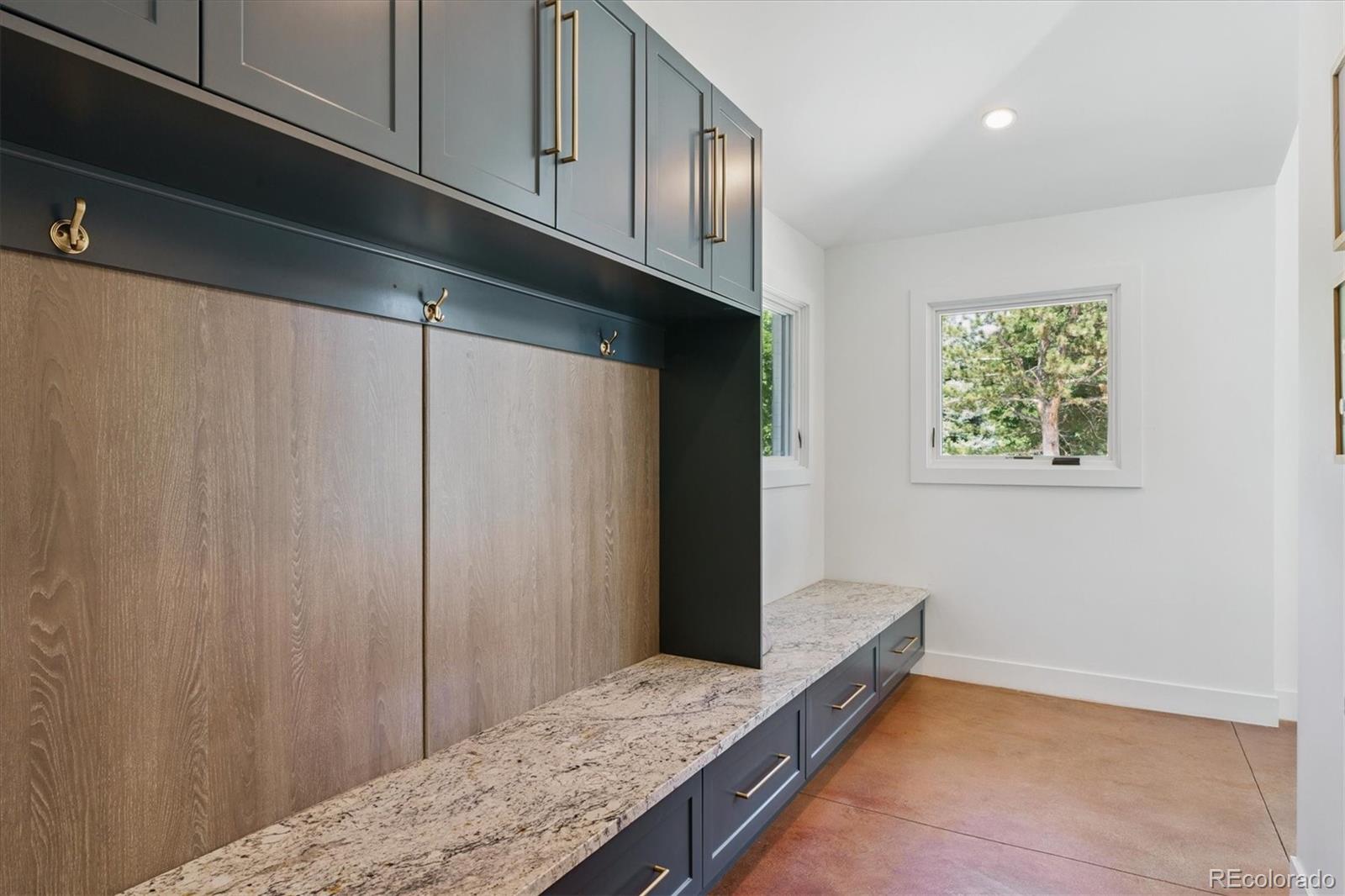 Littleton, Colorado, 80123, United States, 4 Bedrooms Bedrooms, ,5 BathroomsBathrooms,Residential,Active,2019490