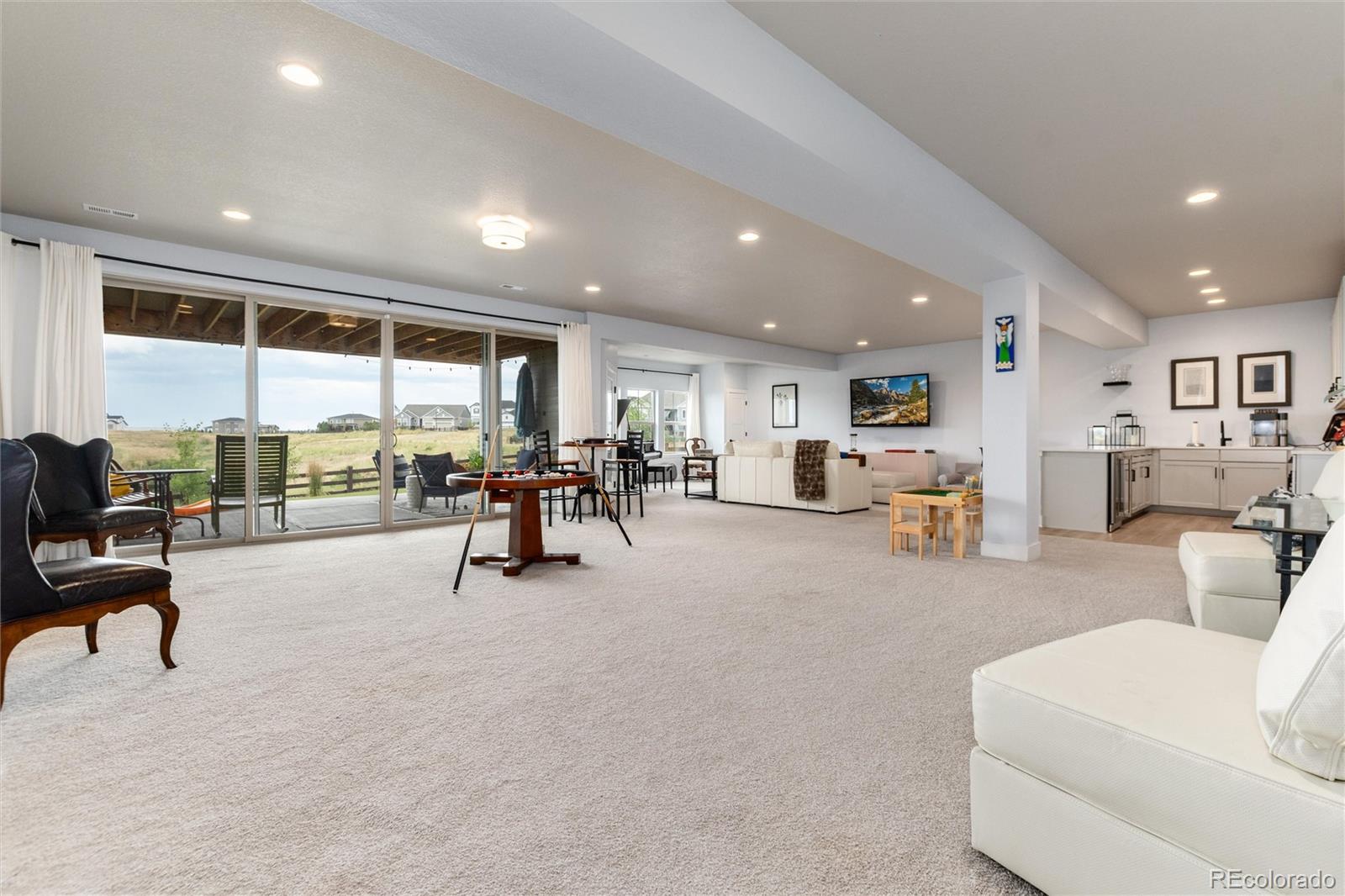 Castle Rock, Colorado, 80108, United States, 5 Bedrooms Bedrooms, ,4 BathroomsBathrooms,Residential,Active,1904162