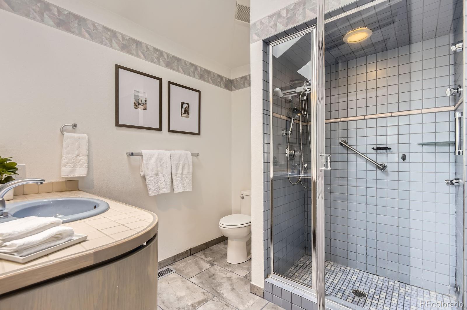 Highlands Ranch, Colorado, 80126, United States, 3 Bedrooms Bedrooms, ,4 BathroomsBathrooms,Residential,Active,1894162