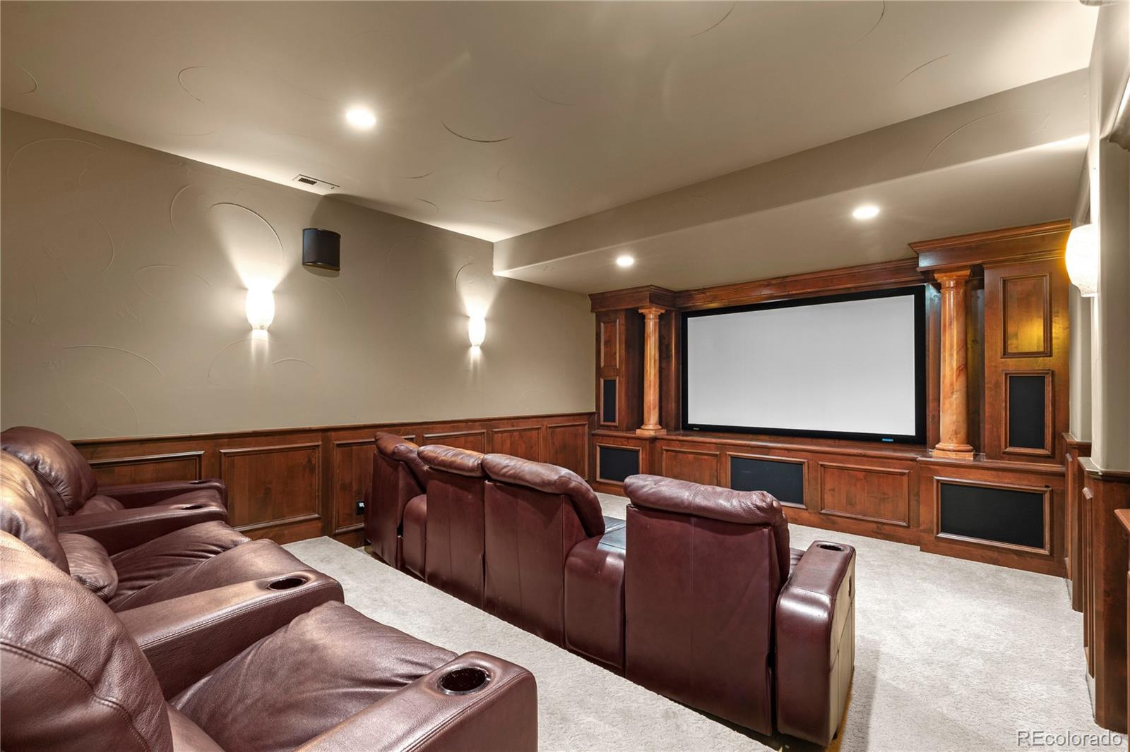 Aurora, Colorado, 80016, United States, 5 Bedrooms Bedrooms, ,7 BathroomsBathrooms,Residential,Active,1946531