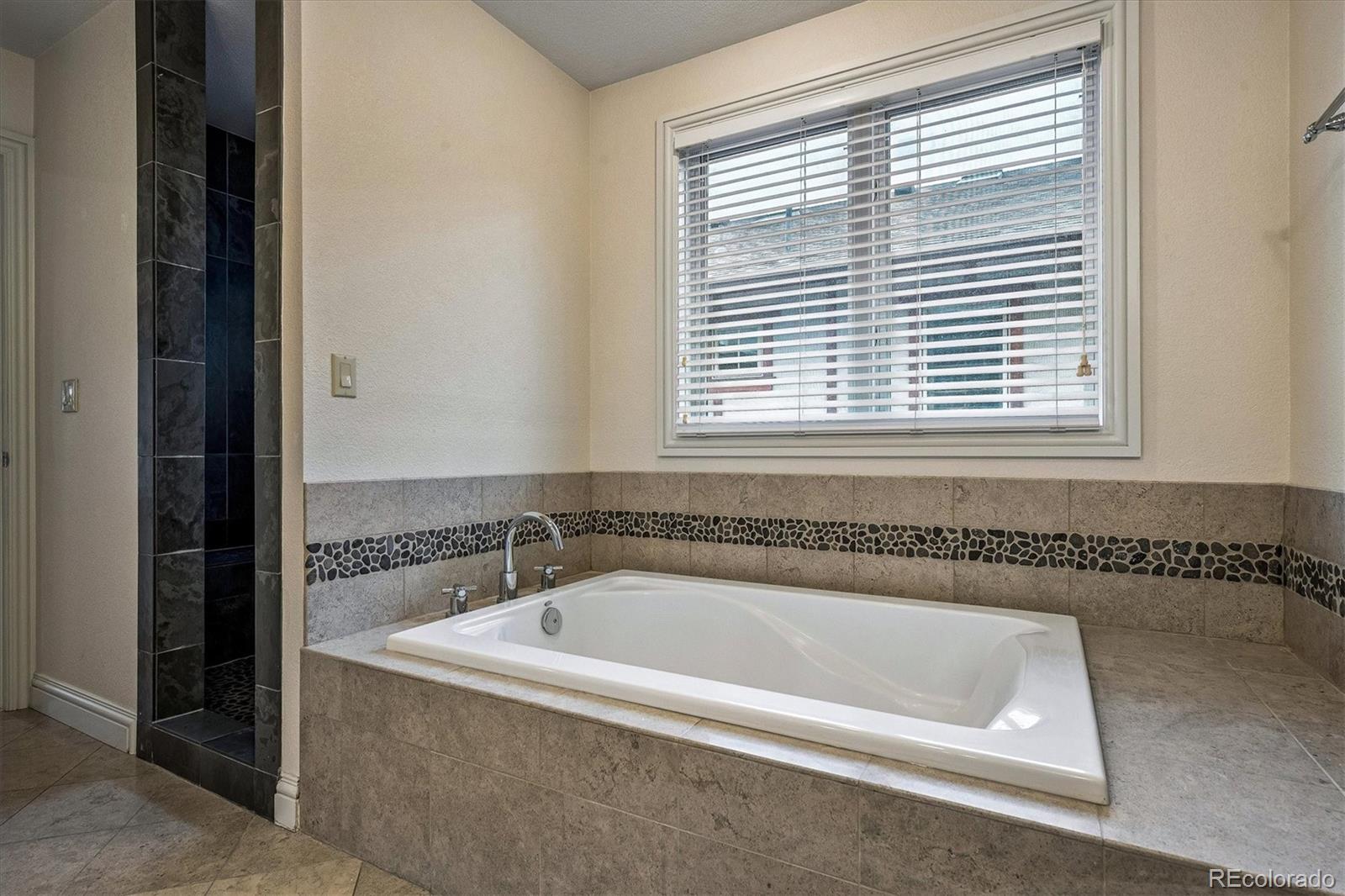 Denver, Colorado, 80209, United States, 3 Bedrooms Bedrooms, ,4 BathroomsBathrooms,Residential,Active,2045705