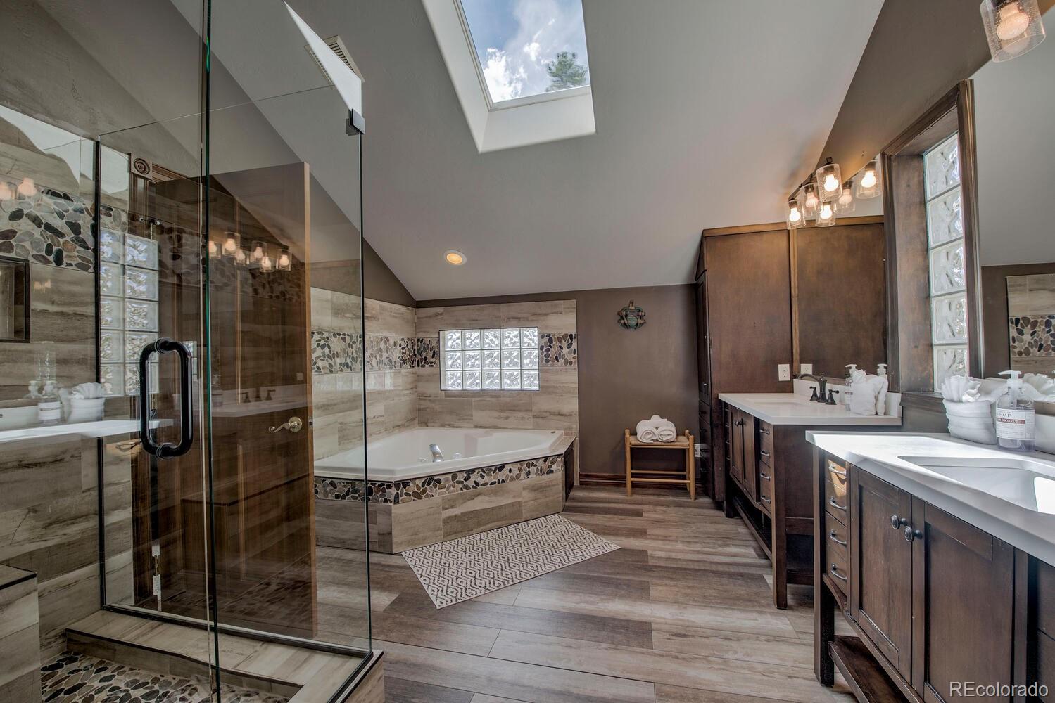 Breckenridge, Colorado, 80424, United States, 6 Bedrooms Bedrooms, ,6 BathroomsBathrooms,Residential,Active,1825063