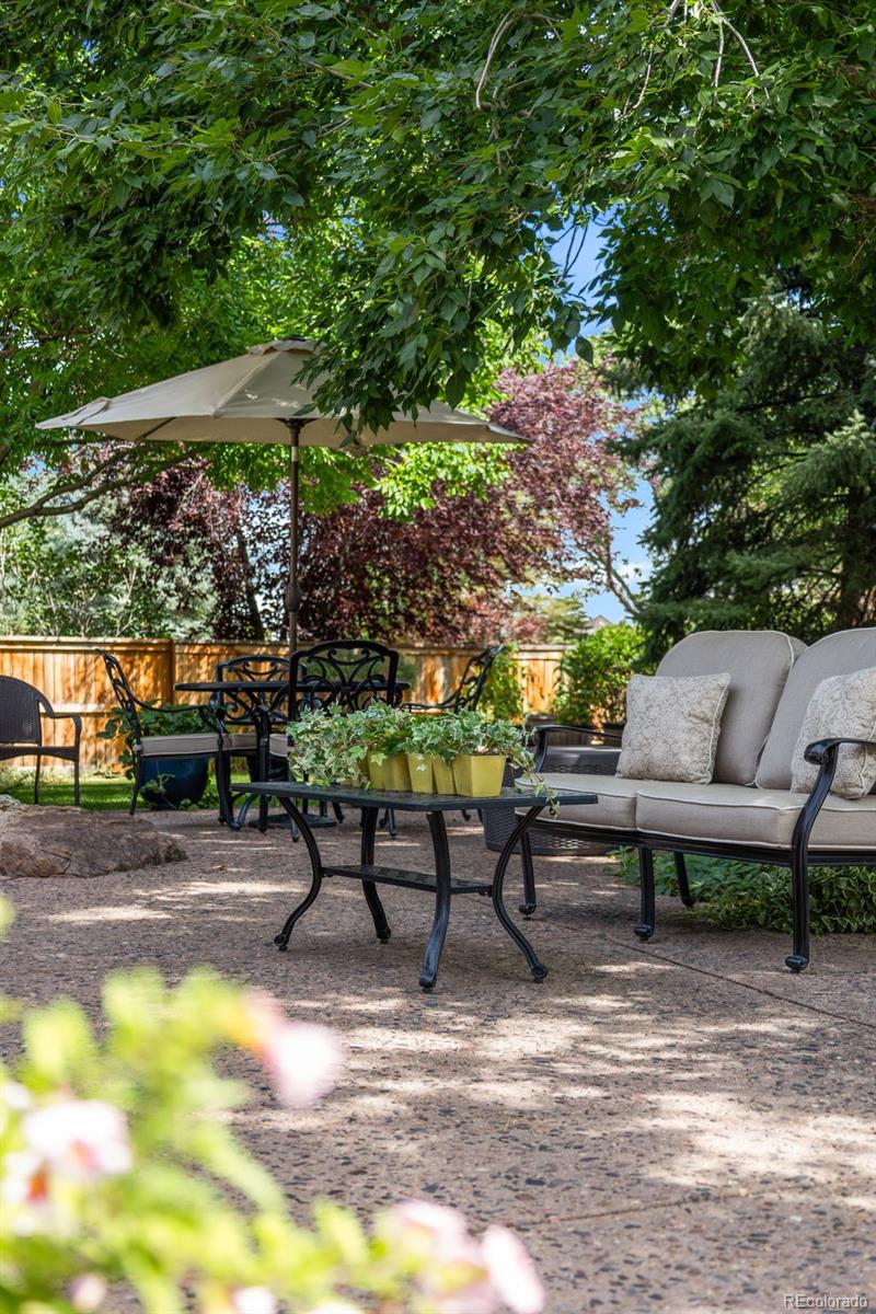 Lone Tree, Colorado, 80124, United States, 4 Bedrooms Bedrooms, ,5 BathroomsBathrooms,Residential,Active,1909066