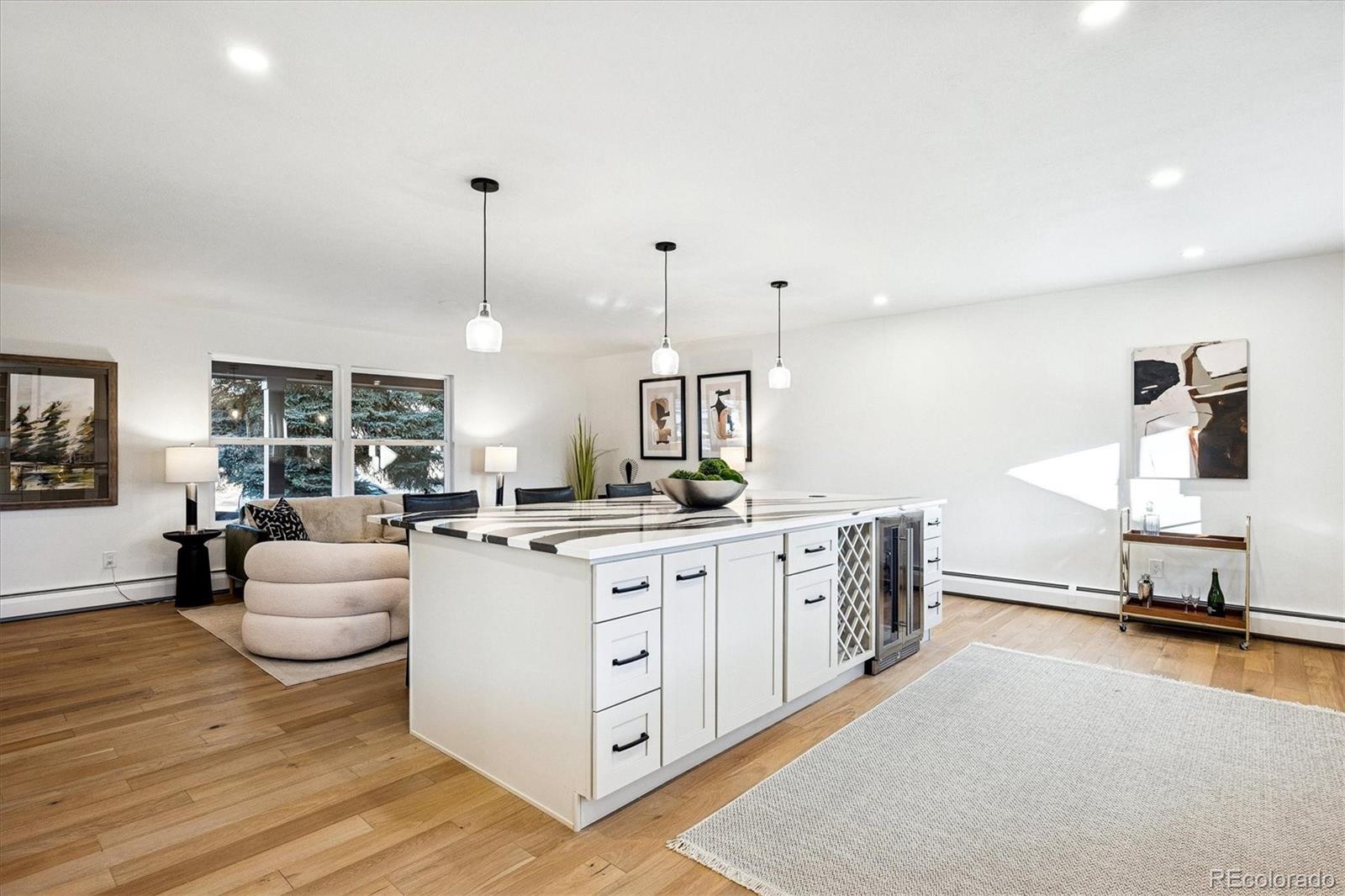 Denver, Colorado, 80237, United States, 5 Bedrooms Bedrooms, ,4 BathroomsBathrooms,Residential,Active,2008256