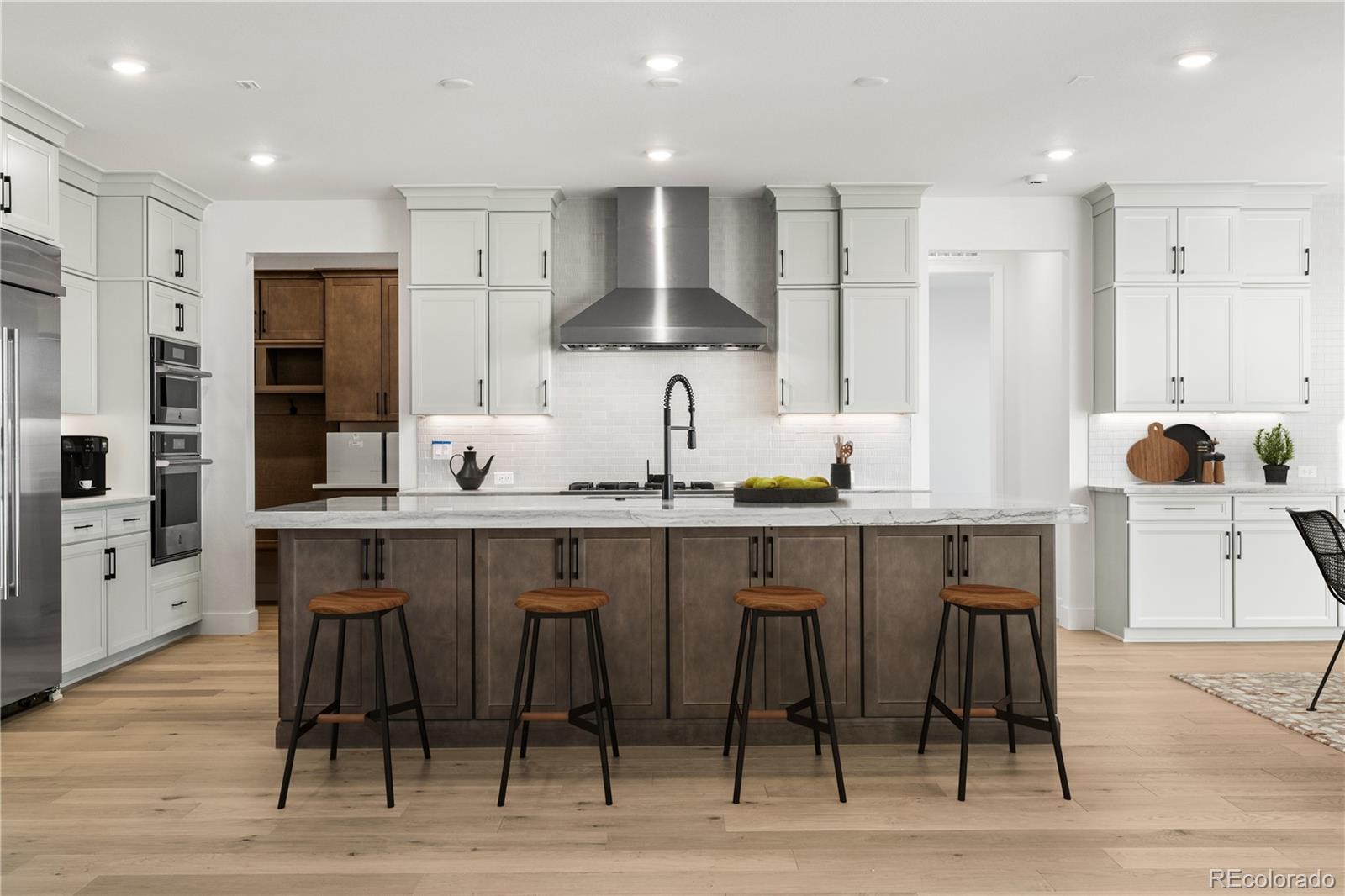 Castle Pines, Colorado, 80108, United States, 6 Bedrooms Bedrooms, ,6 BathroomsBathrooms,Residential,Active,1992297