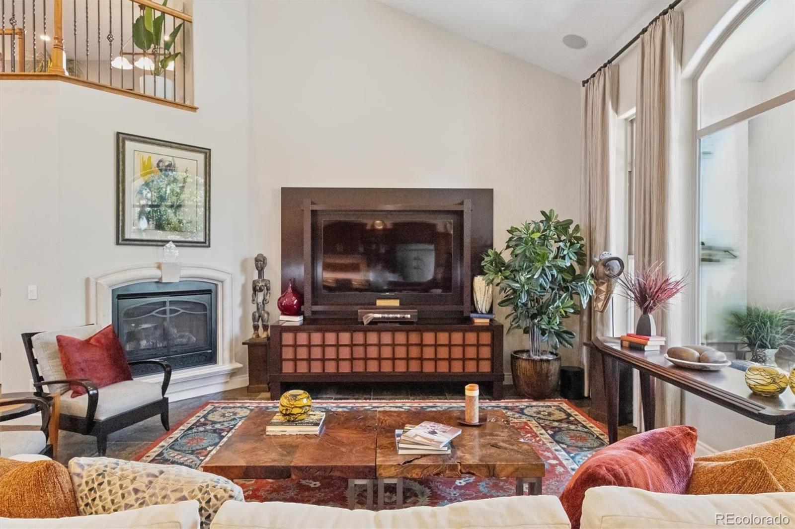 Littleton, Colorado, 80123, United States, 3 Bedrooms Bedrooms, ,4 BathroomsBathrooms,Residential,Active,1905081