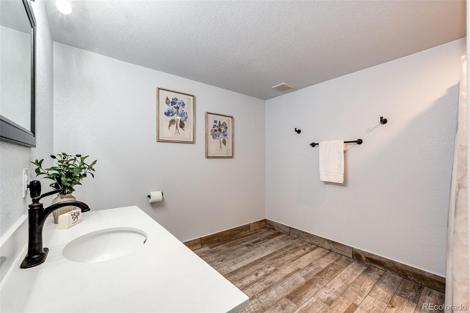 Elizabeth, Colorado, 80107, United States, 4 Bedrooms Bedrooms, ,4 BathroomsBathrooms,Residential,Active,1914931
