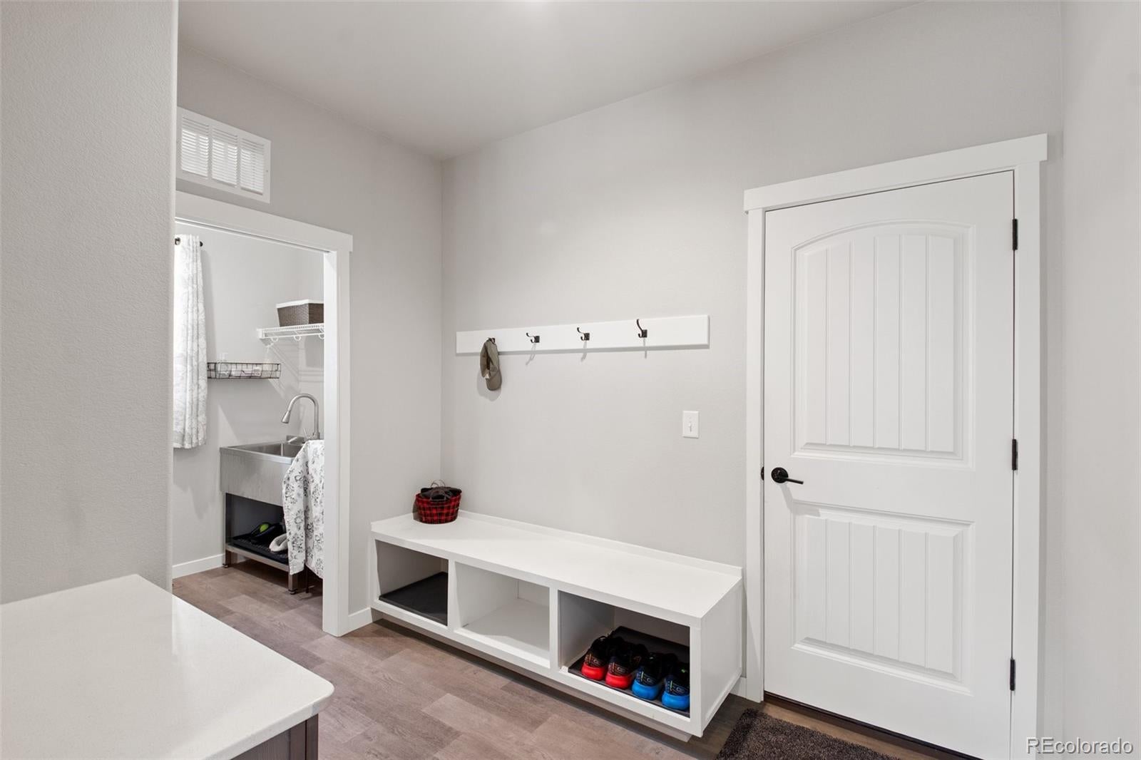 Monument, Colorado, 80132, United States, 4 Bedrooms Bedrooms, ,4 BathroomsBathrooms,Residential,Active,2007621