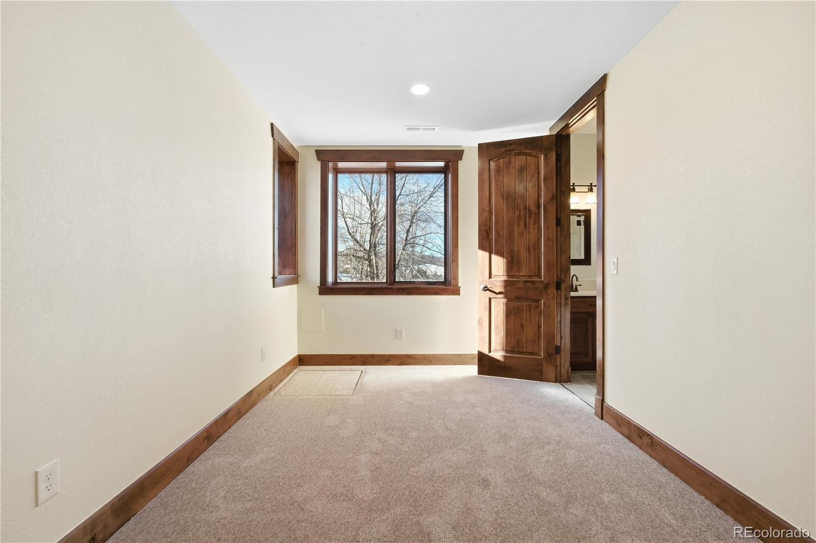 Castle Rock, Colorado, 80108, United States, 4 Bedrooms Bedrooms, ,5 BathroomsBathrooms,Residential,Active,2007242