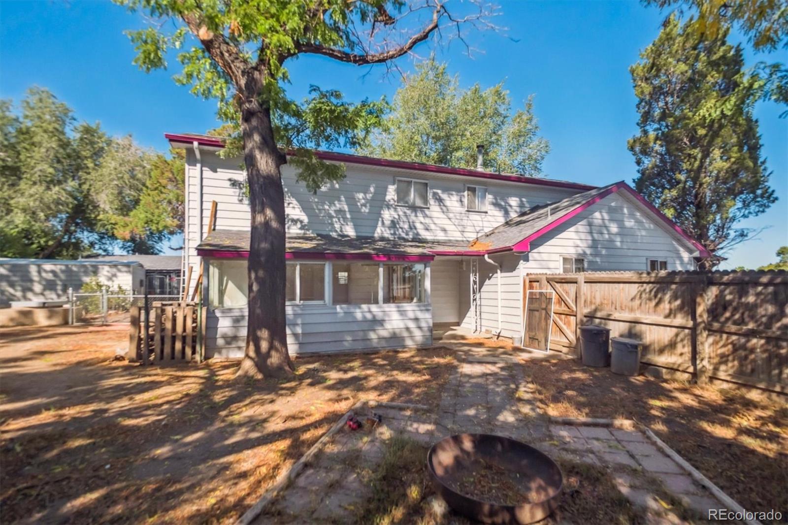 Lakewood, Colorado, 80227, United States, 3 Bedrooms Bedrooms, ,2 BathroomsBathrooms,Residential,Active,2043793