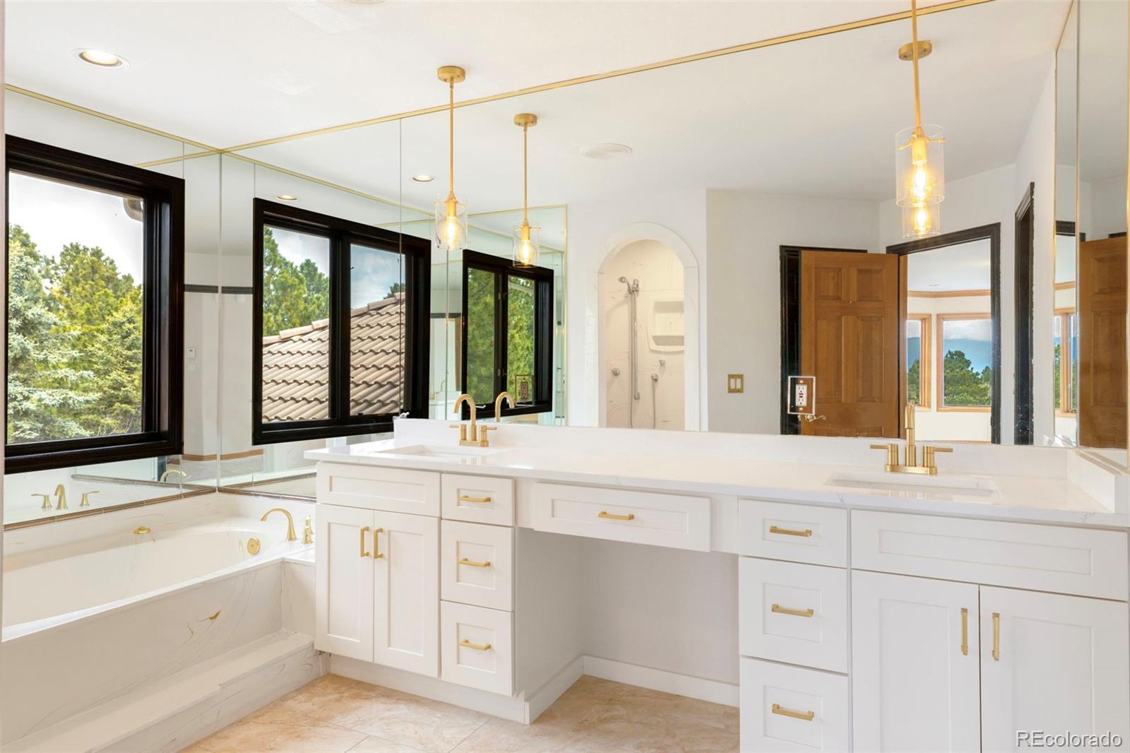 Monument, Colorado, 80132, United States, 5 Bedrooms Bedrooms, ,5 BathroomsBathrooms,Residential,Active,2043281