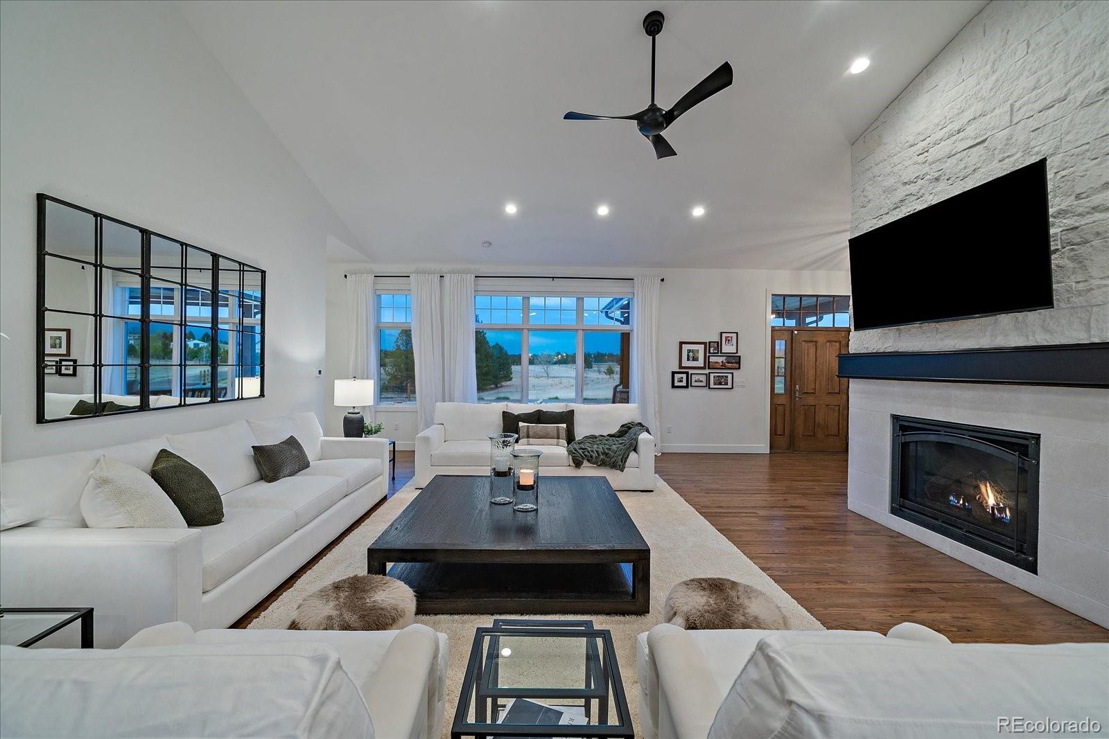 Parker, Colorado, 80138, United States, 4 Bedrooms Bedrooms, ,6 BathroomsBathrooms,Residential,Contingent,2052131