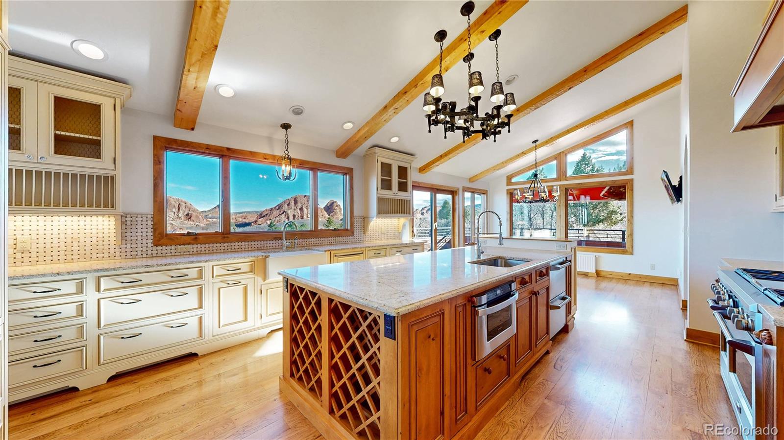 Littleton, Colorado, 80125, United States, 4 Bedrooms Bedrooms, ,5 BathroomsBathrooms,Residential,Active,2007000