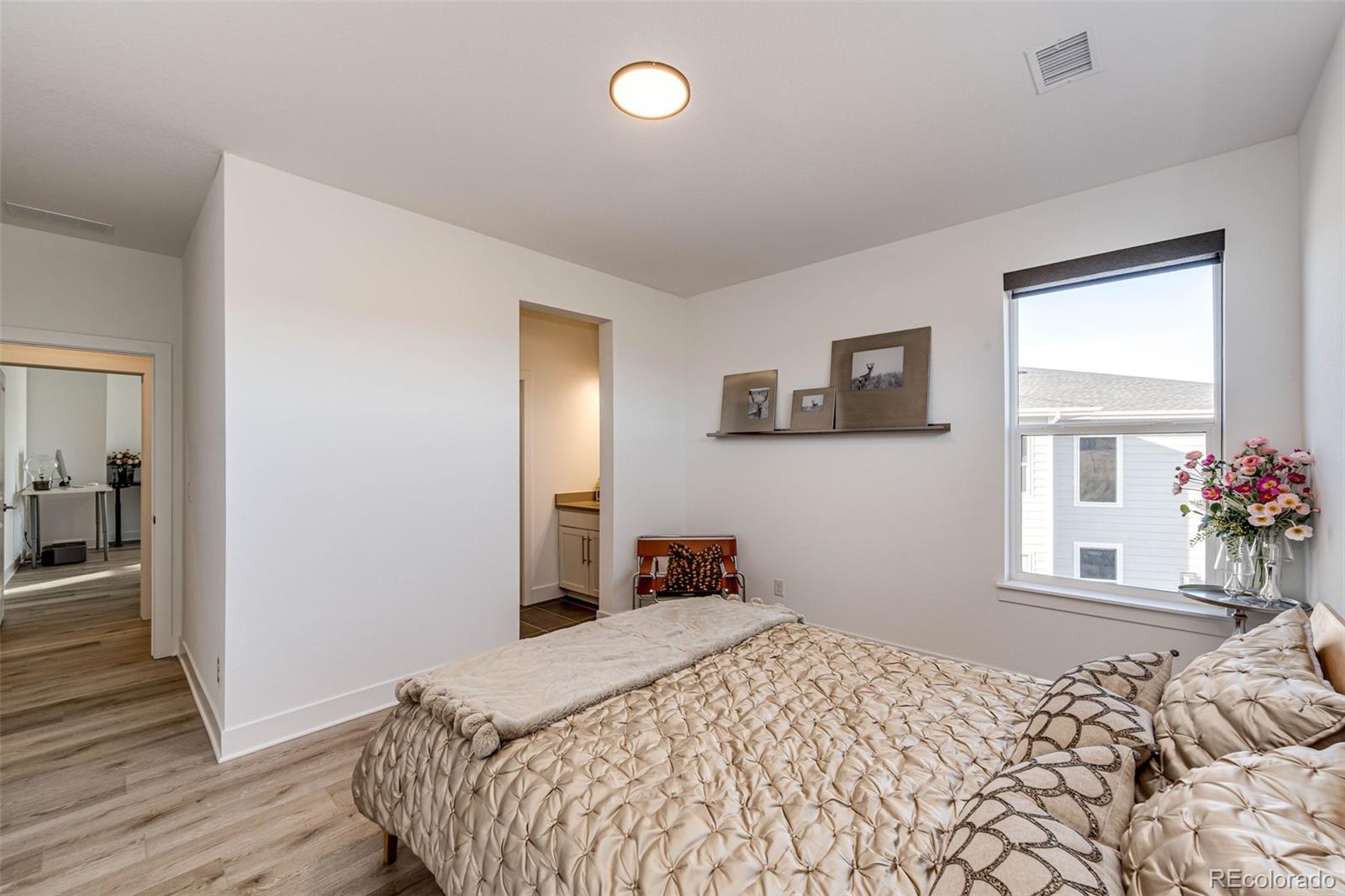 Castle Rock, Colorado, 80104, United States, 4 Bedrooms Bedrooms, ,4 BathroomsBathrooms,Residential,Active,2001365