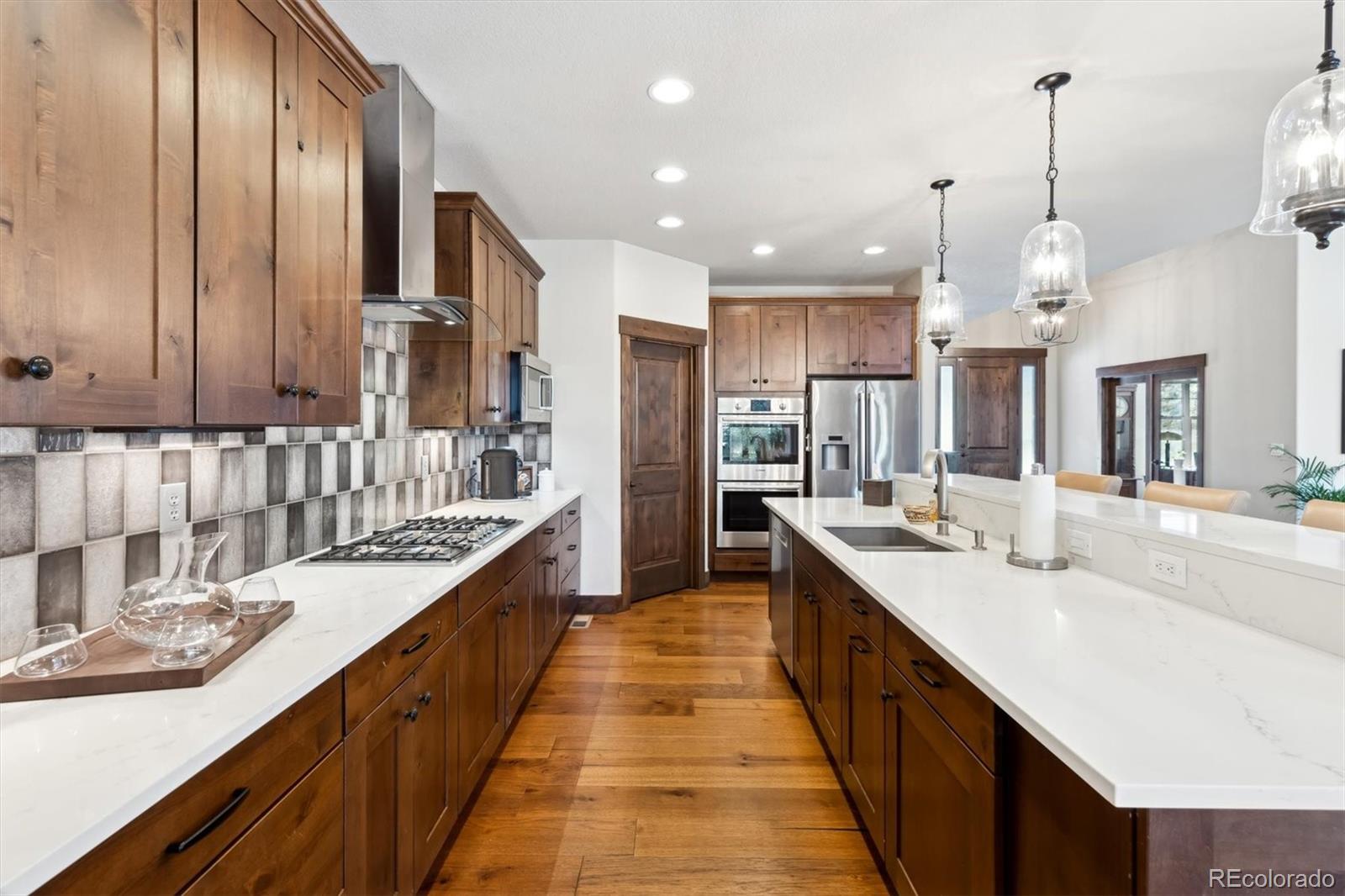 Larkspur, Colorado, 80118, United States, 4 Bedrooms Bedrooms, ,5 BathroomsBathrooms,Residential,Active,1889490