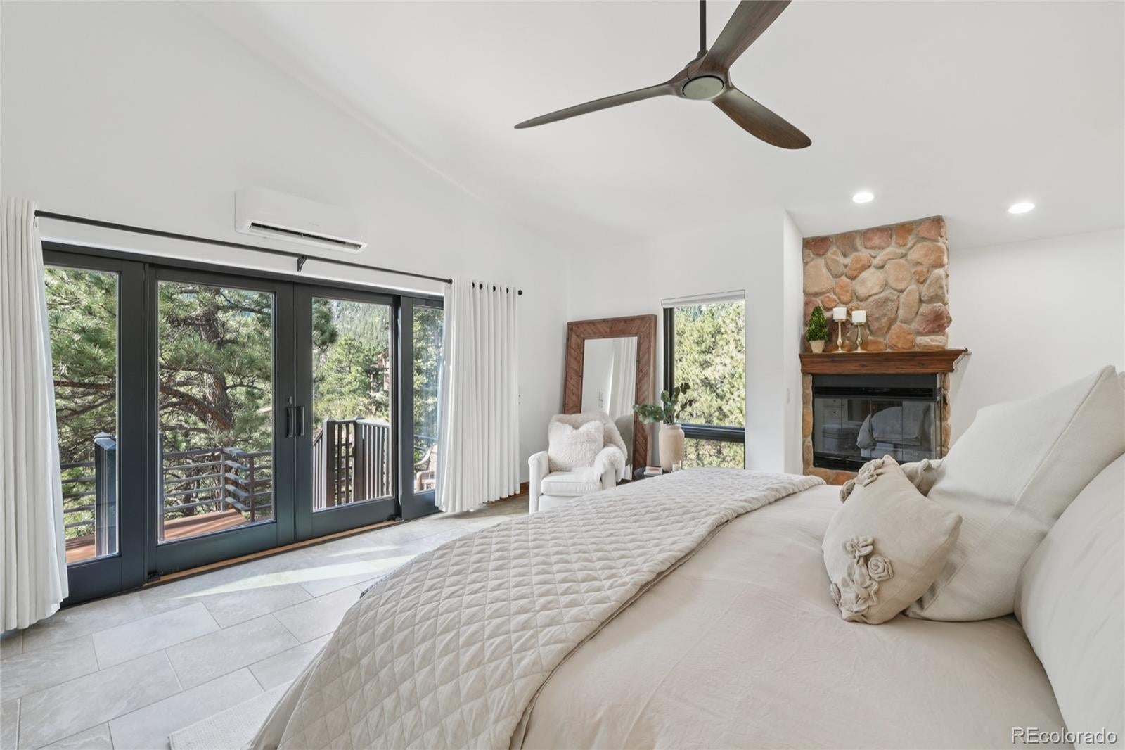 Manitou Springs, Colorado, 80829, United States, 4 Bedrooms Bedrooms, ,4 BathroomsBathrooms,Residential,Active,1943824