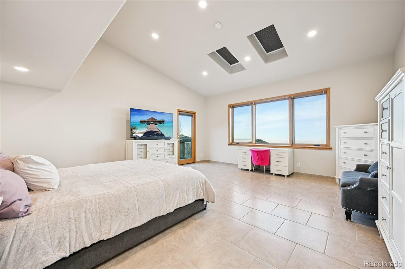 Manitou Springs, Colorado, 80829, United States, 6 Bedrooms Bedrooms, ,6 BathroomsBathrooms,Residential,Active,1997562