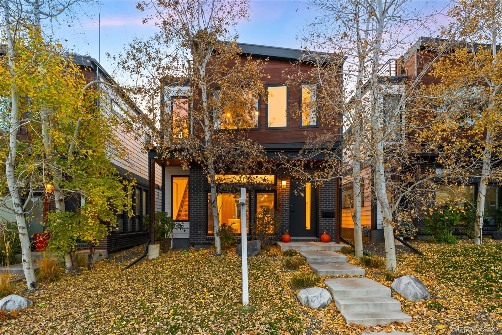 Denver, Colorado, 80211, United States, 3 Bedrooms Bedrooms, ,4 BathroomsBathrooms,Residential,Active,1990682