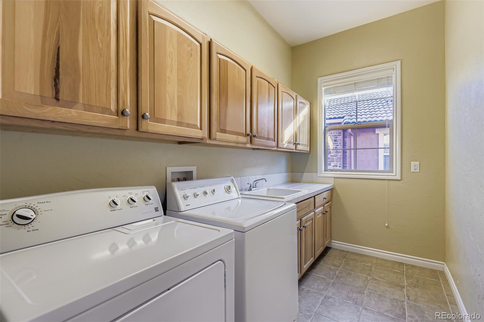 Highlands Ranch, Colorado, 80126, United States, 3 Bedrooms Bedrooms, ,3 BathroomsBathrooms,Residential,Active,1973546