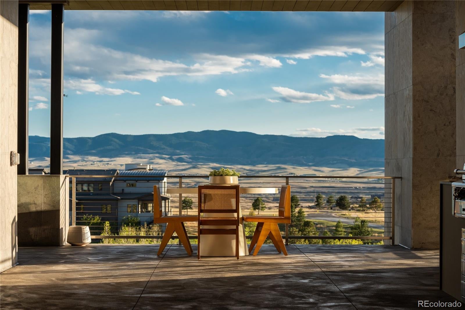 Highlands Ranch, Colorado, 80126, United States, 4 Bedrooms Bedrooms, ,7 BathroomsBathrooms,Residential,Active,2045709