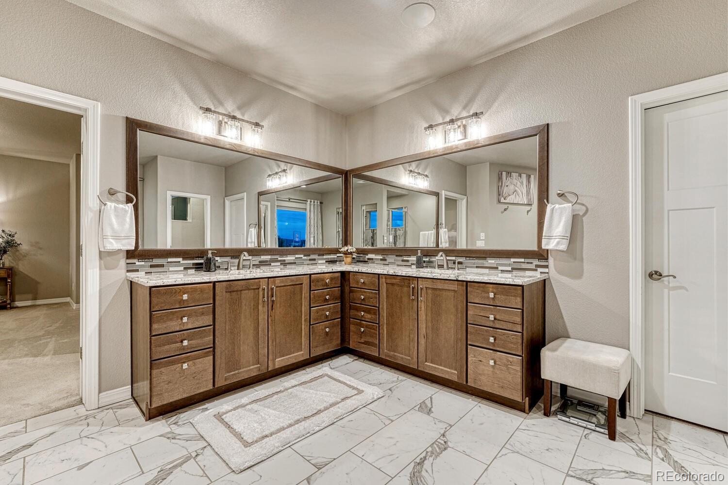 Colorado Springs, Colorado, 80921, United States, 6 Bedrooms Bedrooms, ,6 BathroomsBathrooms,Residential,Active,1889032