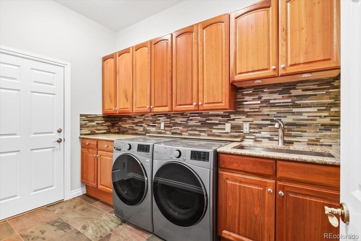 Lone Tree, Colorado, 80124, United States, 4 Bedrooms Bedrooms, ,5 BathroomsBathrooms,Residential,Active,2017434