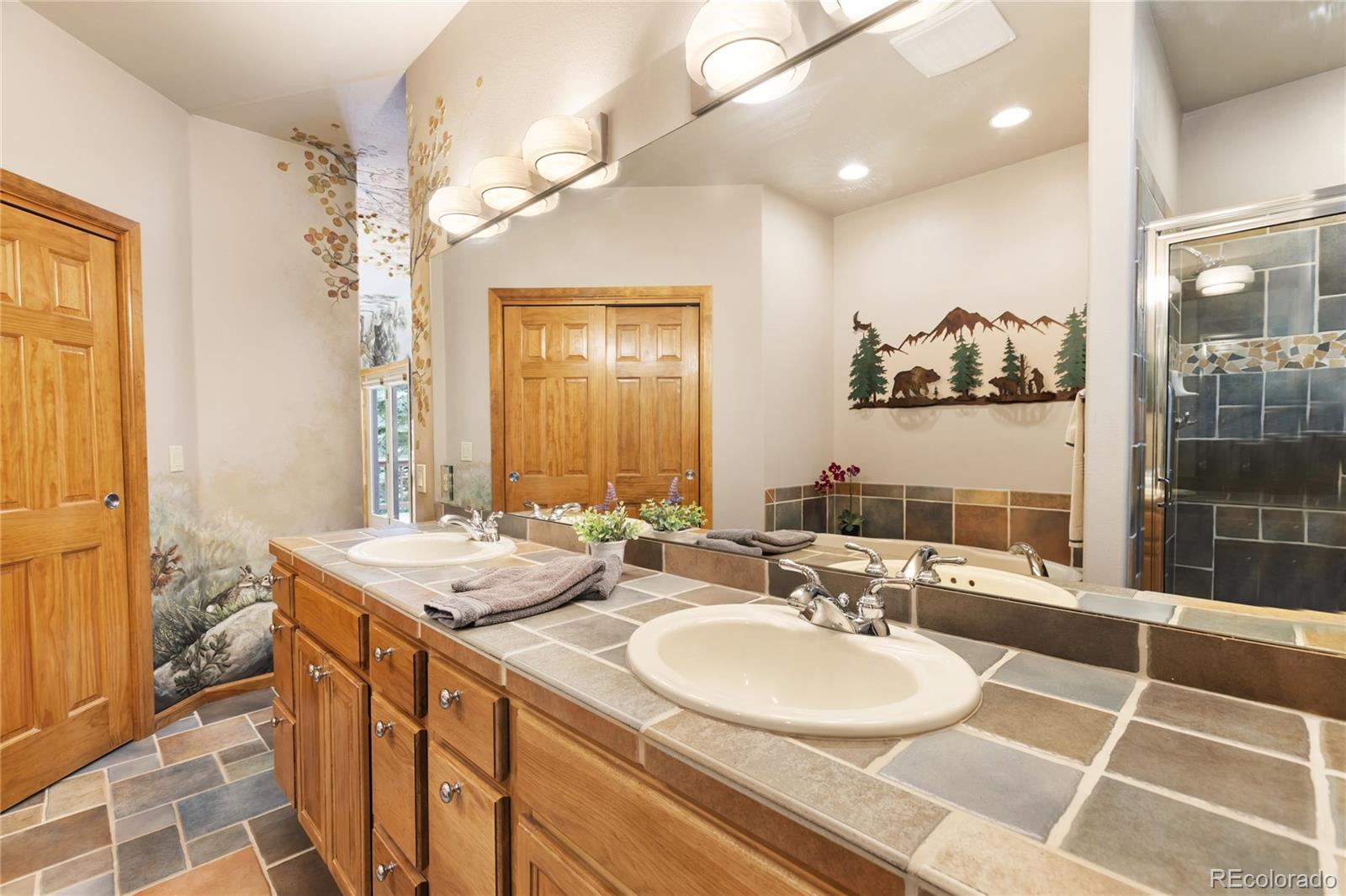 Woodland Park, Colorado, 80863, United States, 6 Bedrooms Bedrooms, ,5 BathroomsBathrooms,Residential,Active,1899223