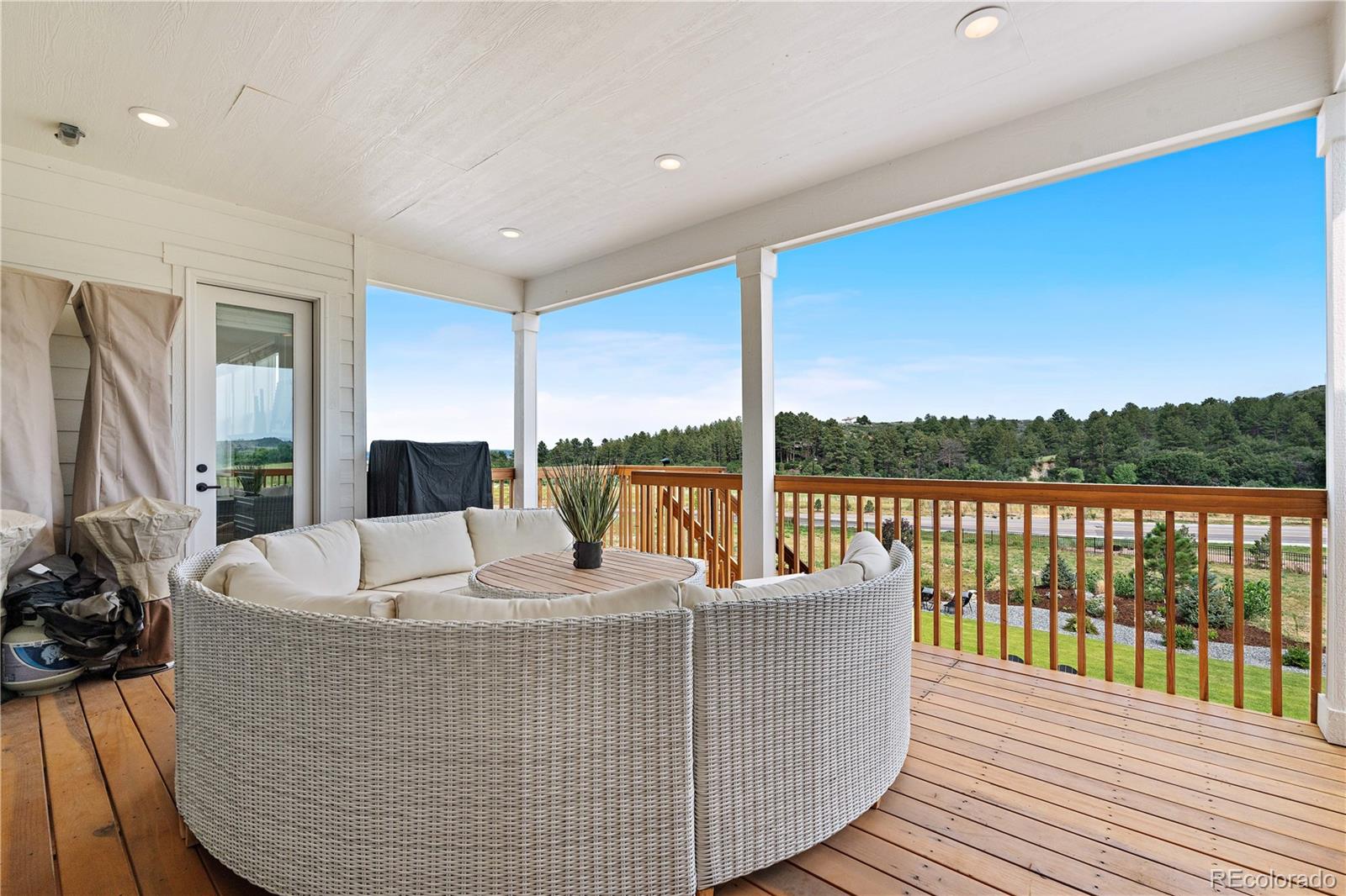 Castle Rock, Colorado, 80108, United States, 5 Bedrooms Bedrooms, ,4 BathroomsBathrooms,Residential,Active,1905368
