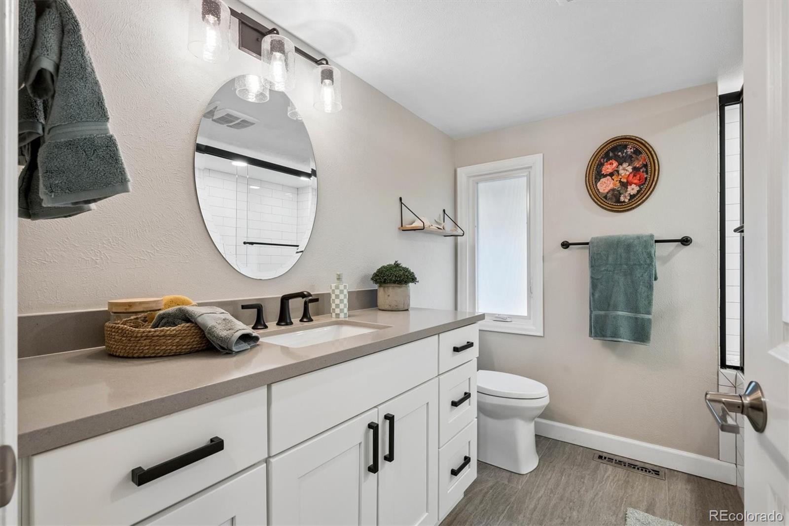 Centennial, Colorado, 80122, United States, 5 Bedrooms Bedrooms, ,4 BathroomsBathrooms,Residential,Active,2043143