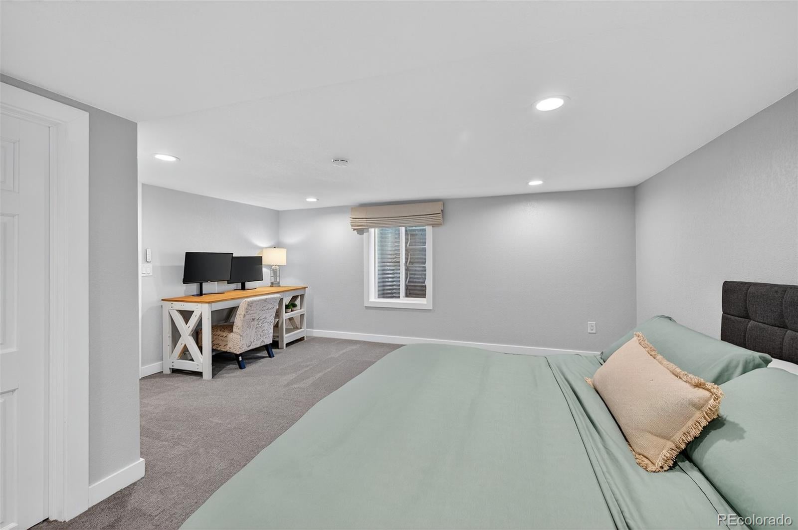 Littleton, Colorado, 80127, United States, 6 Bedrooms Bedrooms, ,4 BathroomsBathrooms,Residential,Active,1945540