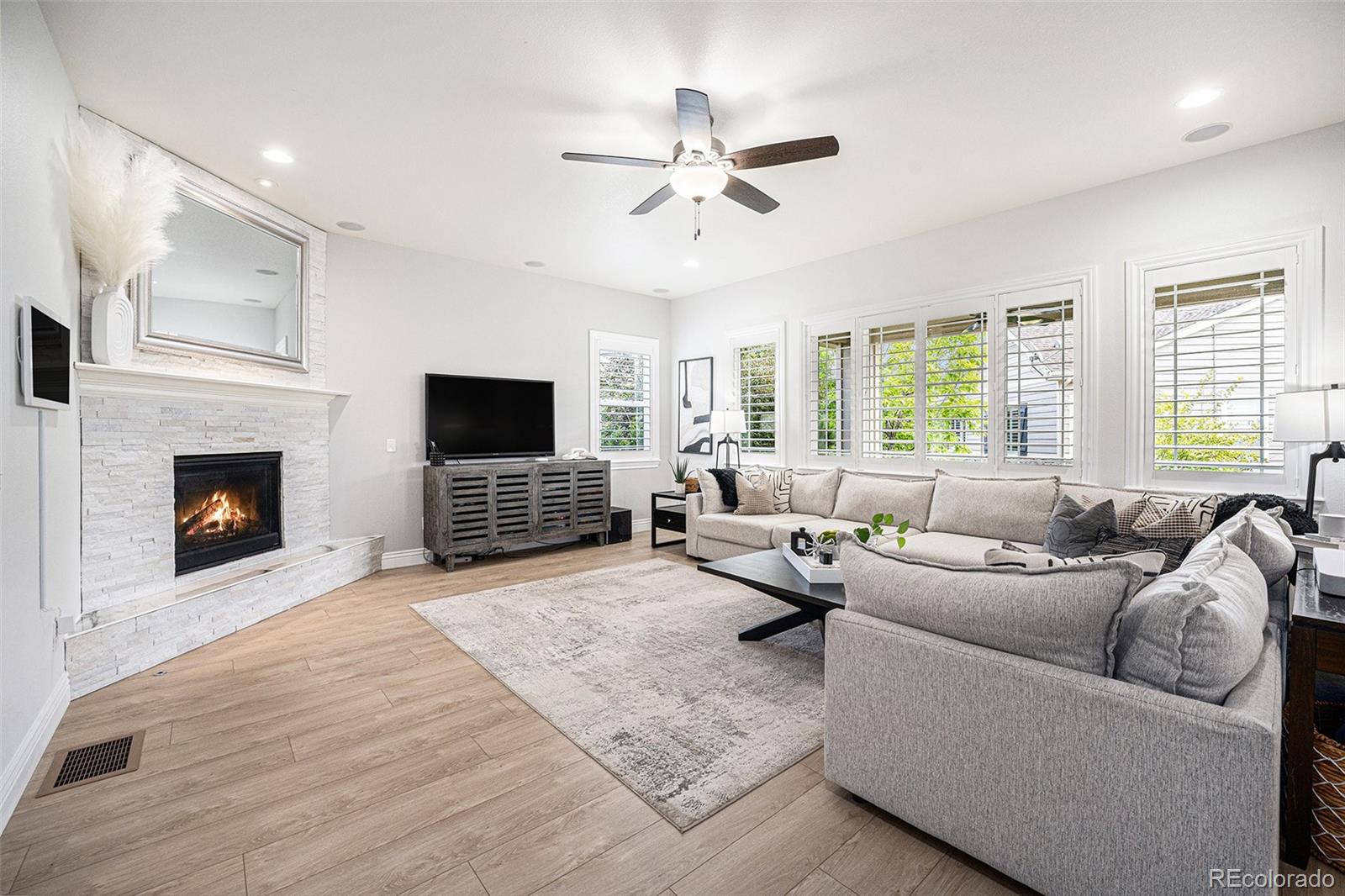 Arvada, Colorado, 80403, United States, 4 Bedrooms Bedrooms, ,5 BathroomsBathrooms,Residential,Active,1952068