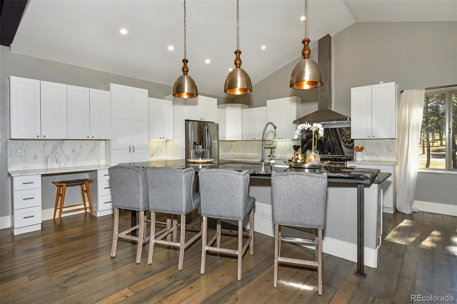 Colorado Springs, Colorado, 80908, United States, 7 Bedrooms Bedrooms, ,7 BathroomsBathrooms,Residential,Active,1941384