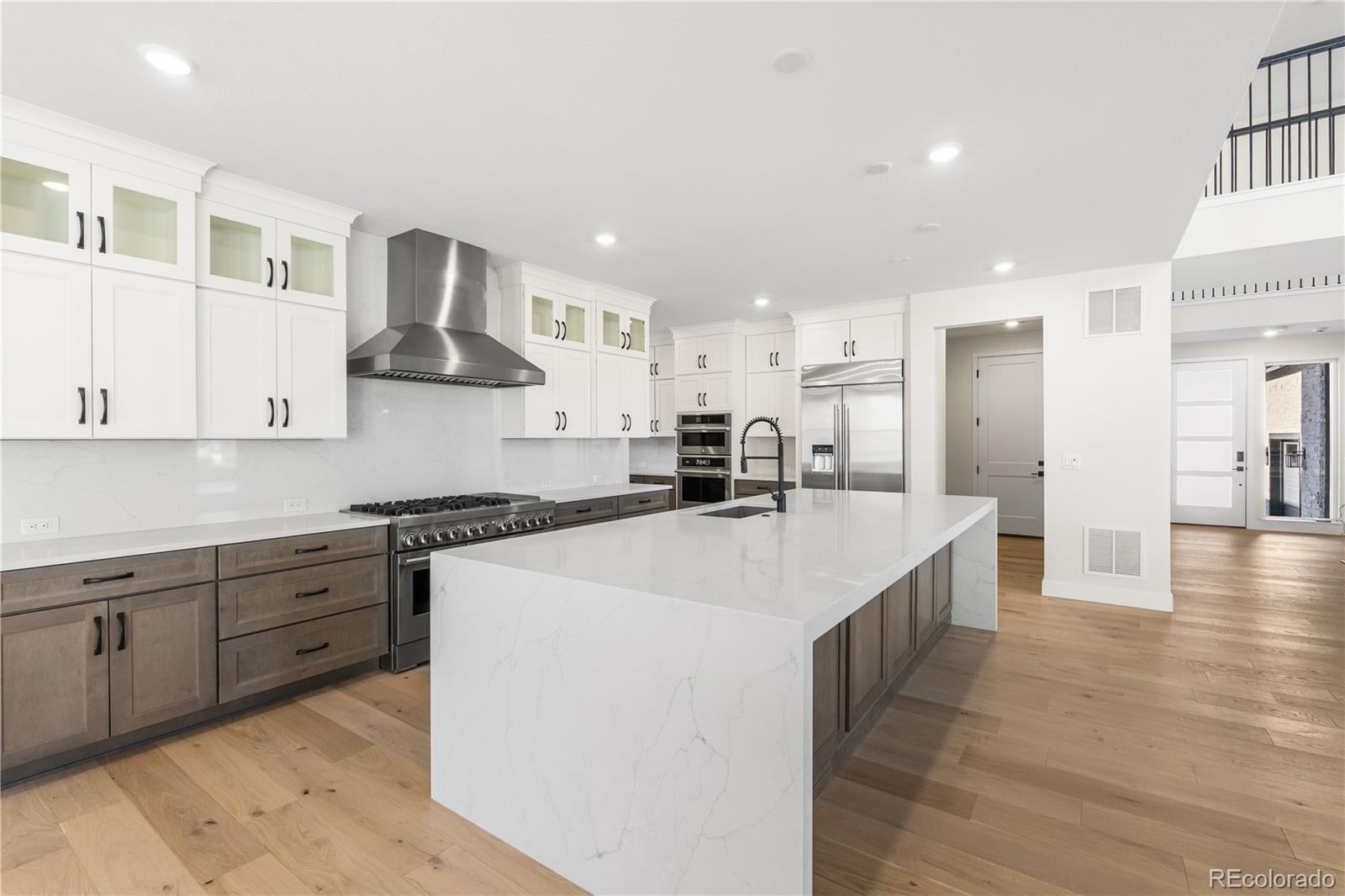 Lone Tree, Colorado, 80134, United States, 6 Bedrooms Bedrooms, ,7 BathroomsBathrooms,Residential,Active,1952989