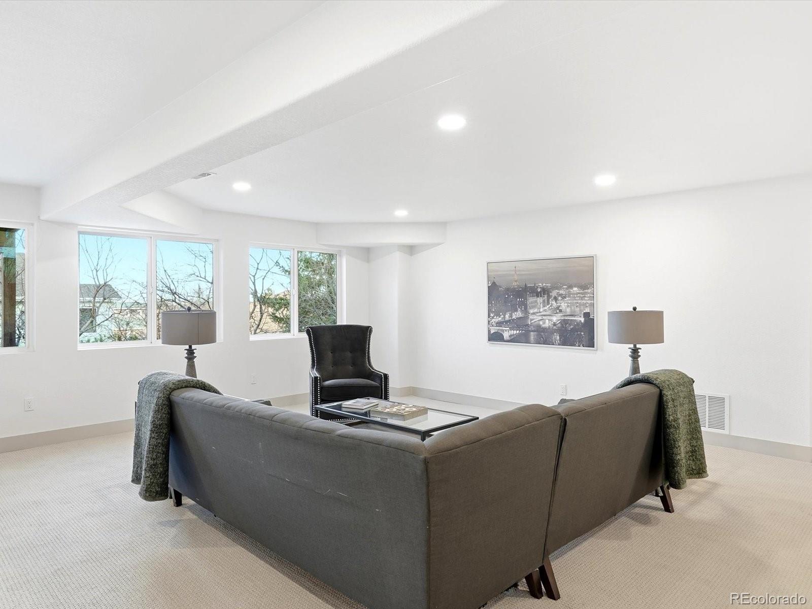 Highlands Ranch, Colorado, 80126, United States, 4 Bedrooms Bedrooms, ,3 BathroomsBathrooms,Residential,Active,2007002